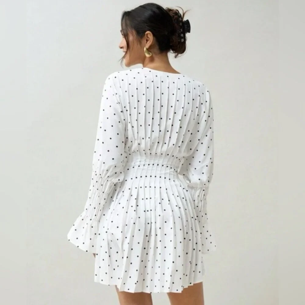 Elegant Polka Dot Mini Dress – Perfect for Every Occasion! 🔥🔥💗✨✨ - Picture 3 of 4